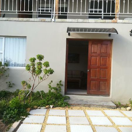 Daphne'S Place Apartment Hermanus Exterior photo