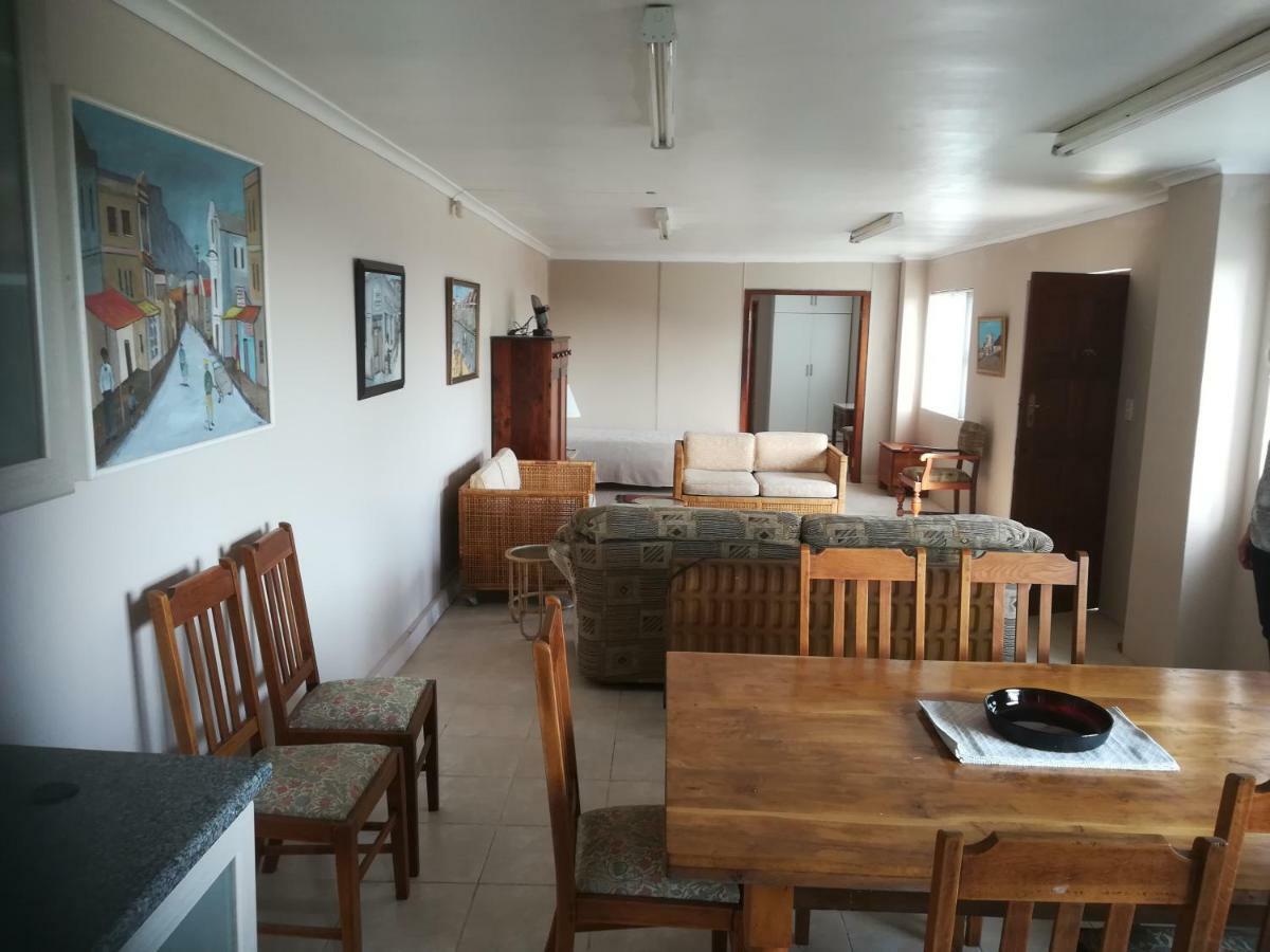 Daphne'S Place Apartment Hermanus Exterior photo